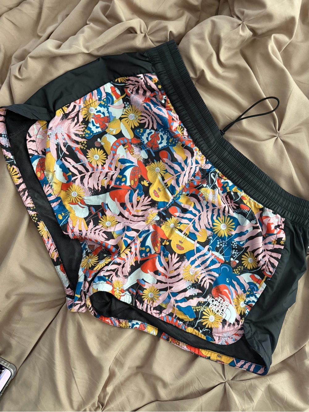 The North Face Women's Black-Trim Floral Print Athletic Shorts